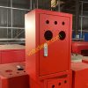 Dưới đây là thông số kỹ thuật của vỏ tủ điện trong nhà 600x400x250x1.0, 1 lớp cánh do Vỏ tủ điện TR đơn vị trực tiếp thi công sản xuất theo yêu cầu và thiết kế của quý khách hàng. Loại: Vỏ tủ điện trong nhà Chất liệu : Được gia công bằng thép CT3, bên ngoài phủ sơn tĩnh điện Thết kế tủ : Tủ dạng 1 lớp cánh, bên trong dùng panel để lắp thiết bị Chiều cao : 600mm Chiều rộng : 400 Chiều sâu : 250mm Độ dày thép : 1.0mm Màu sơn: Màu ghi sần (RAL 7032) Cơ sở sản xuất: Vỏ tủ điện TR