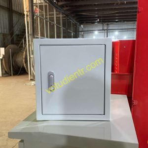 Vỏ tủ điện 400x400x150x1.0, giá rẻ