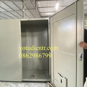 Tủ điện trong nhà 2 cánh có thanh gá thiết bị tại Hà Nội