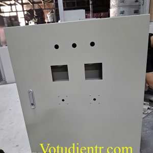 Vỏ tủ điện trong nhà 2 lớp cánh 600x400x200x1mm sơn tĩnh điện màu ghi sần sáng giá tốt tại xưởng Hà Nội