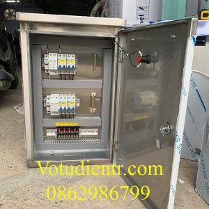 Vỏ tủ điện inox 304 ngoài trời 800x500x200x1mm có hèm bẫy nước, chống nước hiệu quả