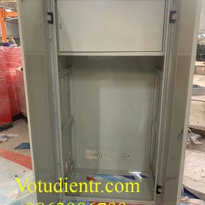 Vỏ tủ điện ngoài trời 2 cánh chia 2 ngăn 1400x800x250x1,5mm – Giải Pháp Cho Hệ Thống Lớn