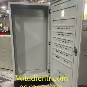 Giải Pháp Hạ Tầng Cơ Điện Với Vỏ tủ điện 1600x800x300x1.5mm Có Chân Đế