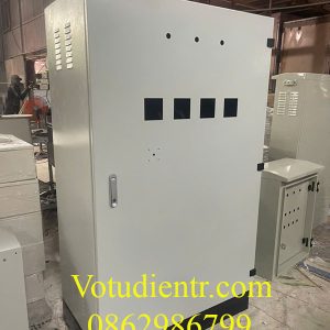 Vỏ tủ điện trong nhà 1400x600x300x1.5mm Có Chân Đế Hèm Bẫy Nước Giá Xưởng
