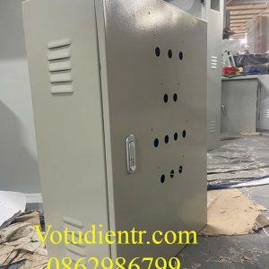 Vỏ tủ điện trong nhà 800x600x250x1.2mm Có Hèm Bẫy Nước Chớp Thoáng Giá Xưởng